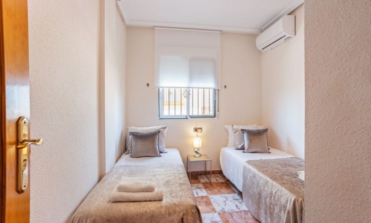Wederverkoop - Villa - Orihuela Costa - La Regia