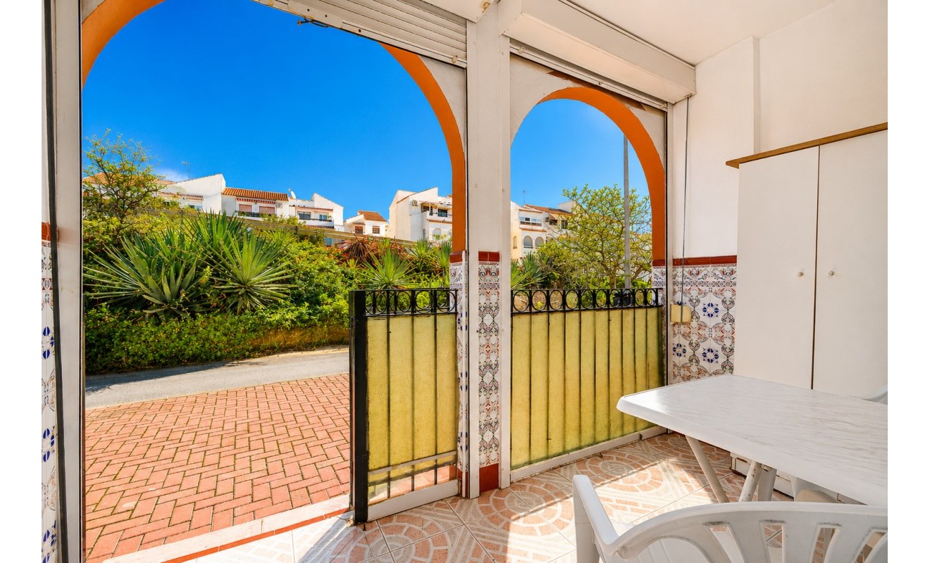 Wederverkoop - Bungalow - Torrevieja - Playa de los Naufragos