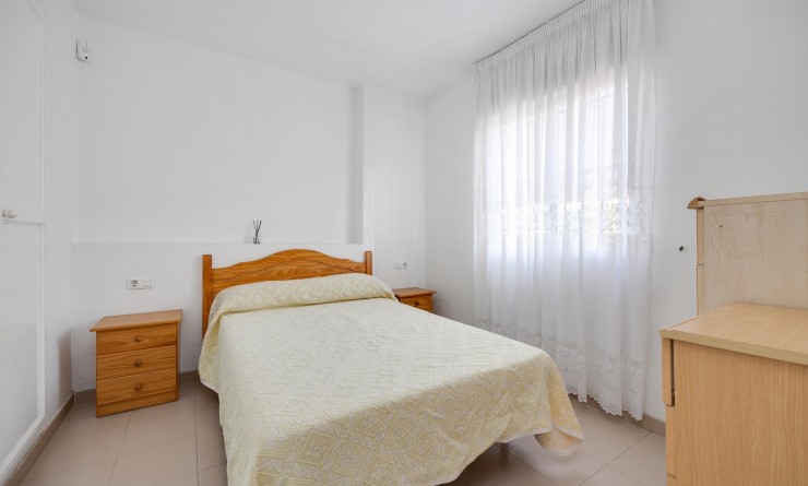 Wederverkoop - Bungalow - Torrevieja - Playa de los Naufragos
