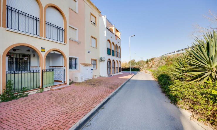 Wederverkoop - Bungalow - Torrevieja - Playa de los Naufragos