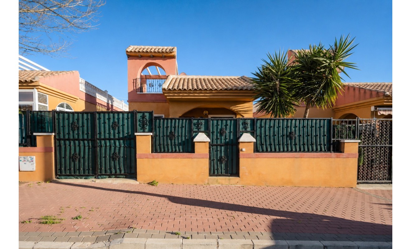 Wederverkoop - Chalet - Torrevieja - Aguas Nuevas