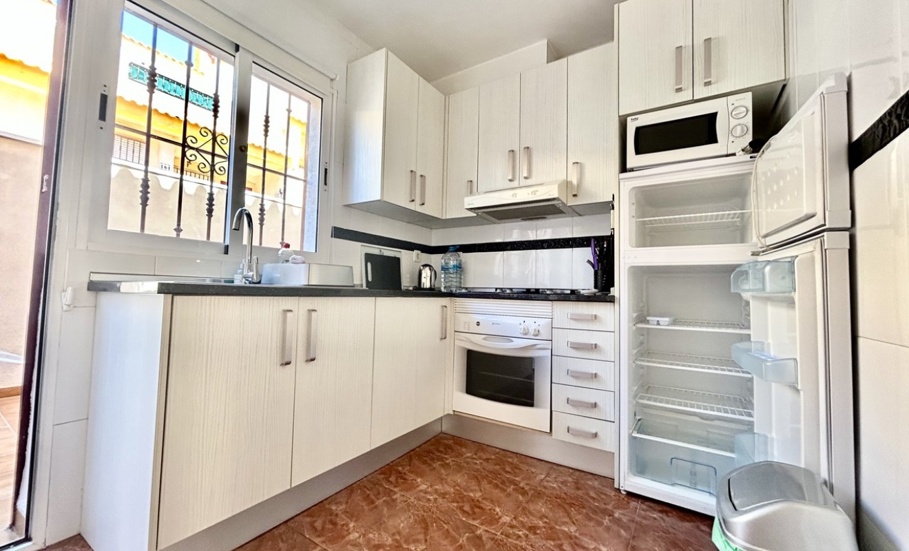 Sale - Apartment - La Zenia