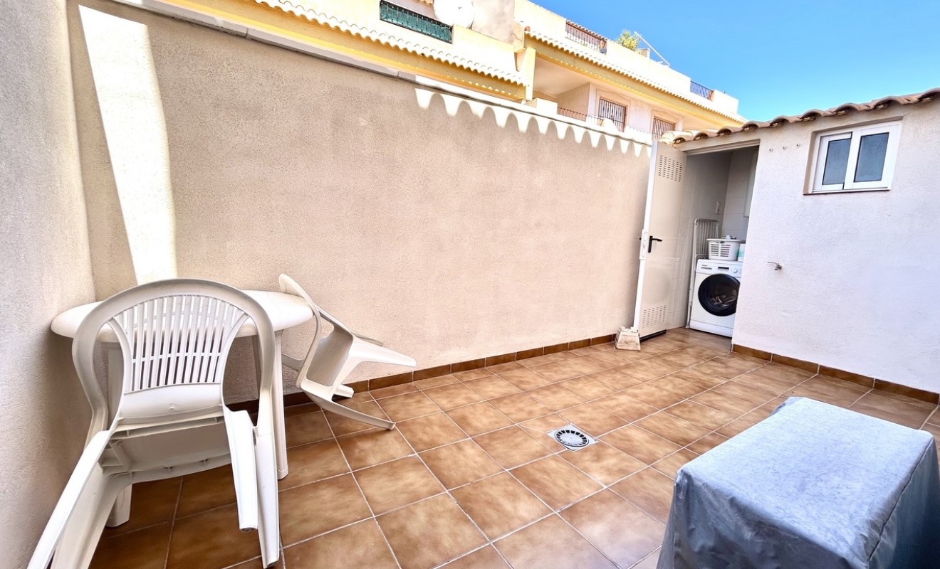 Sale - Apartment - La Zenia