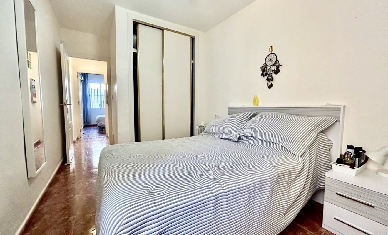 Sale - Apartment - La Zenia