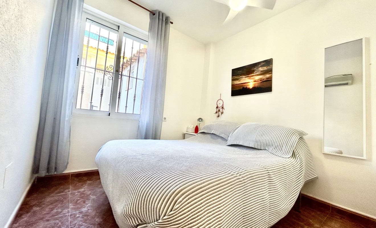 Sale - Apartment - La Zenia