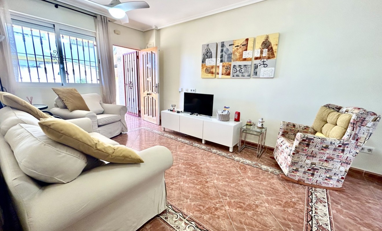 Sale - Apartment - La Zenia