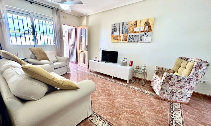 Sale - Apartment - La Zenia