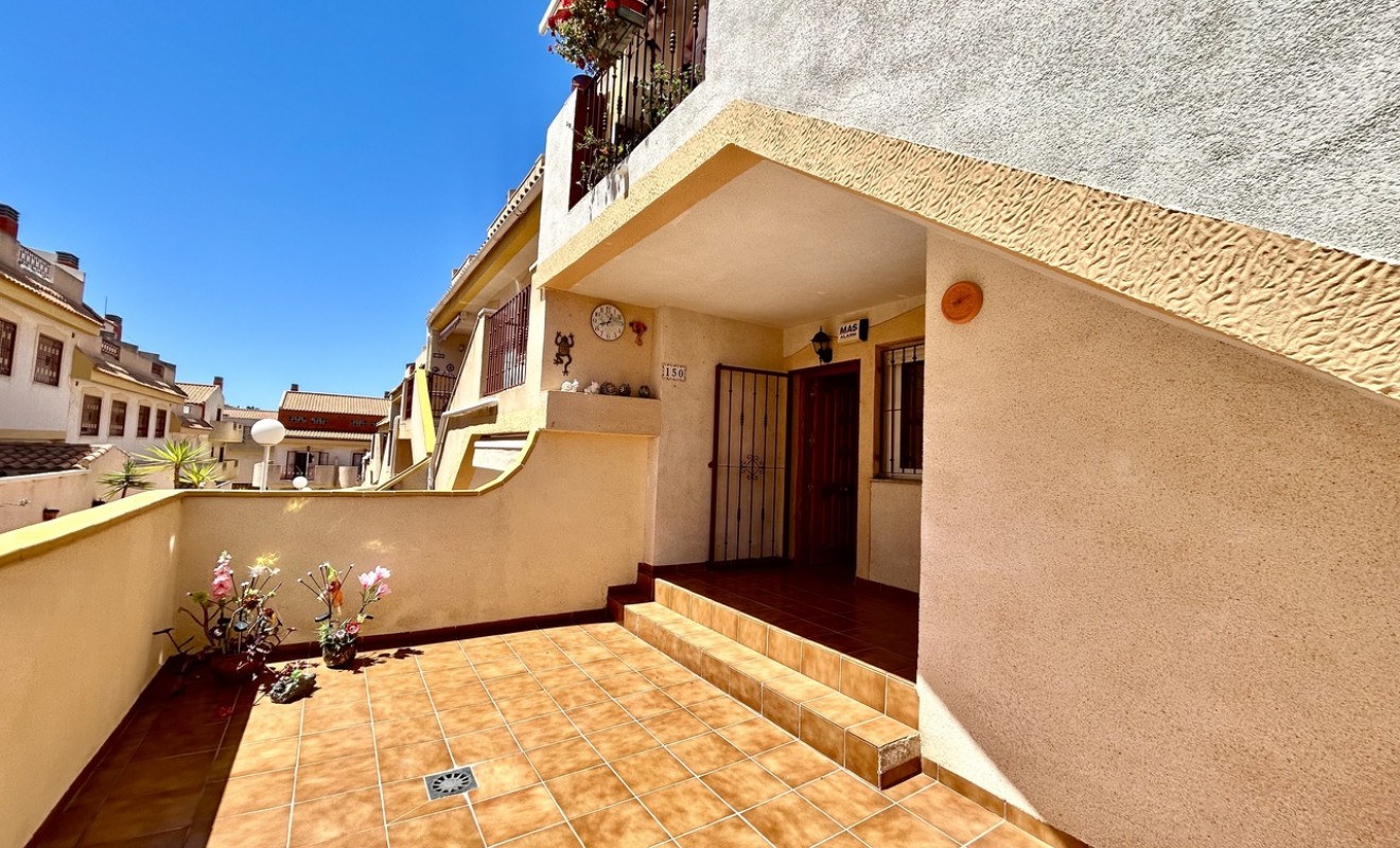 Sale - Apartment - La Zenia