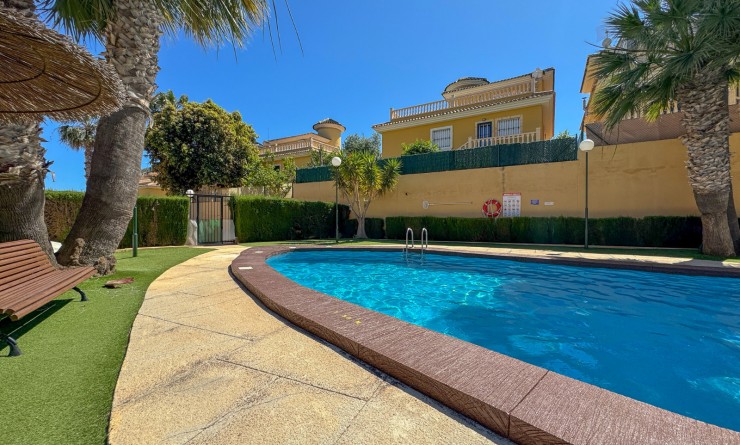 Wederverkoop - Bungalow - Orihuela Costa - Villamartín
