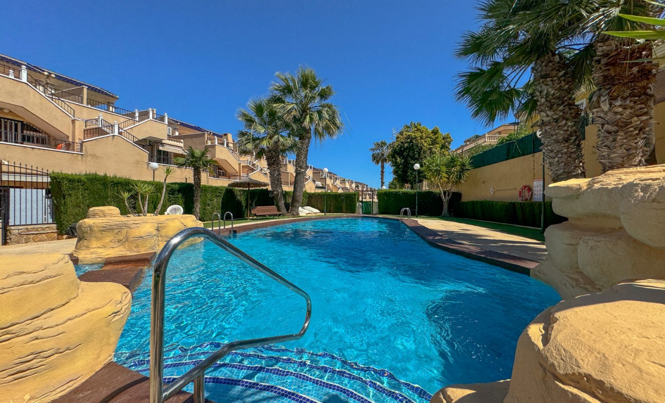 Wederverkoop - Bungalow - Orihuela Costa - Villamartín