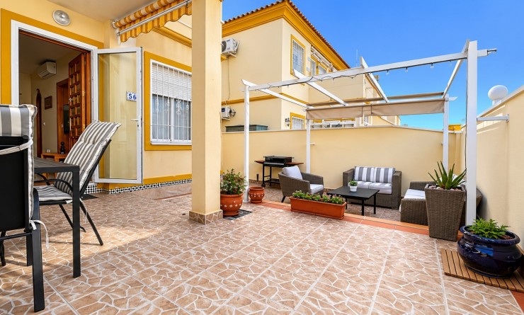Sale - Bungalow - Orihuela Costa - Playa Flamenca