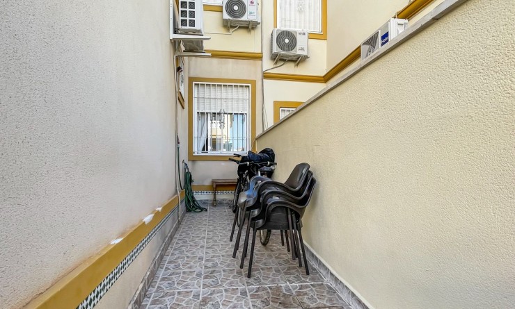 Sale - Bungalow - Orihuela Costa - Playa Flamenca