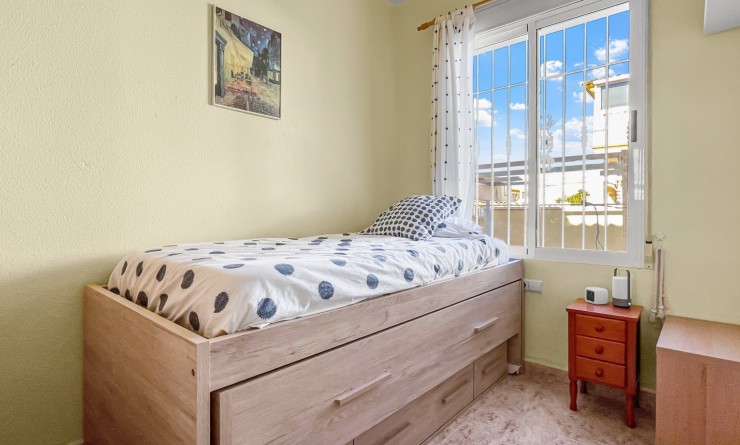Sale - Bungalow - Orihuela Costa - Playa Flamenca