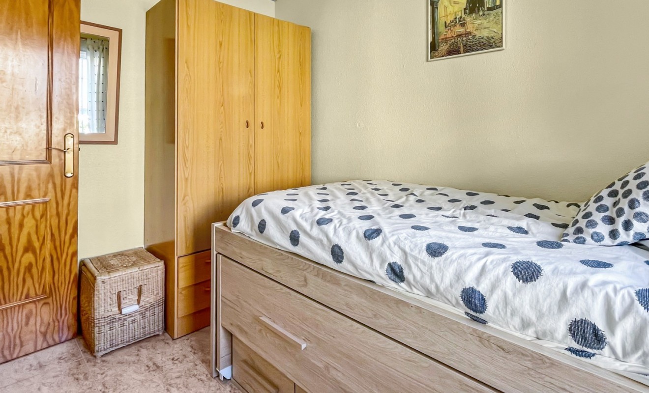Sale - Bungalow - Orihuela Costa - Playa Flamenca