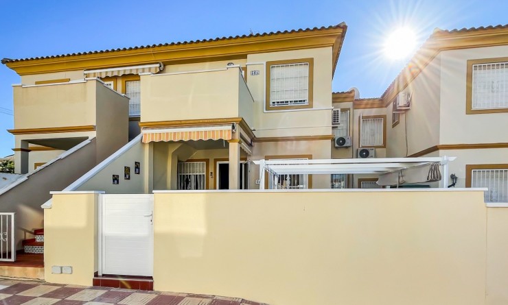Sale - Bungalow - Orihuela Costa - Playa Flamenca