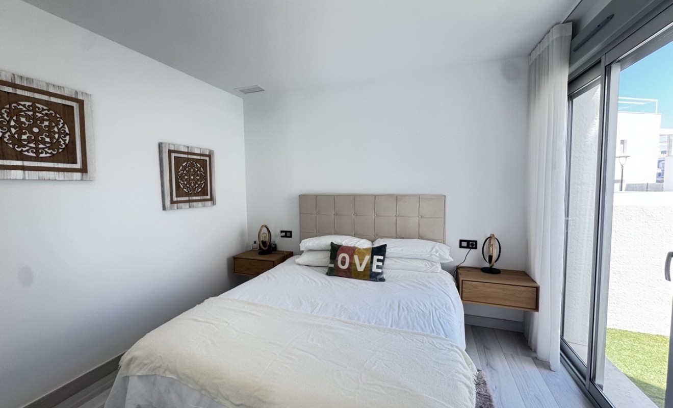 Sale - Villa - Lomas de Cabo Roig