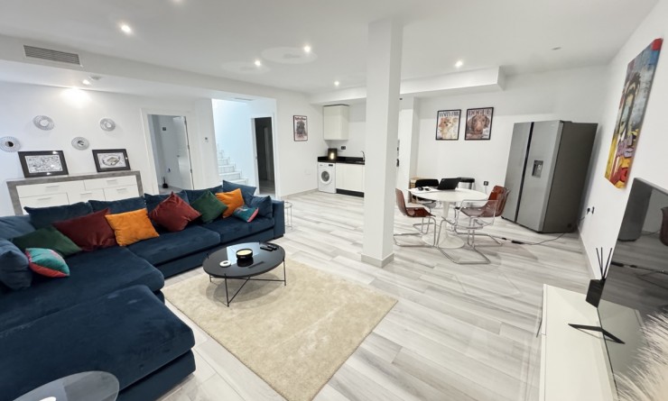 Sale - Villa - Lomas de Cabo Roig