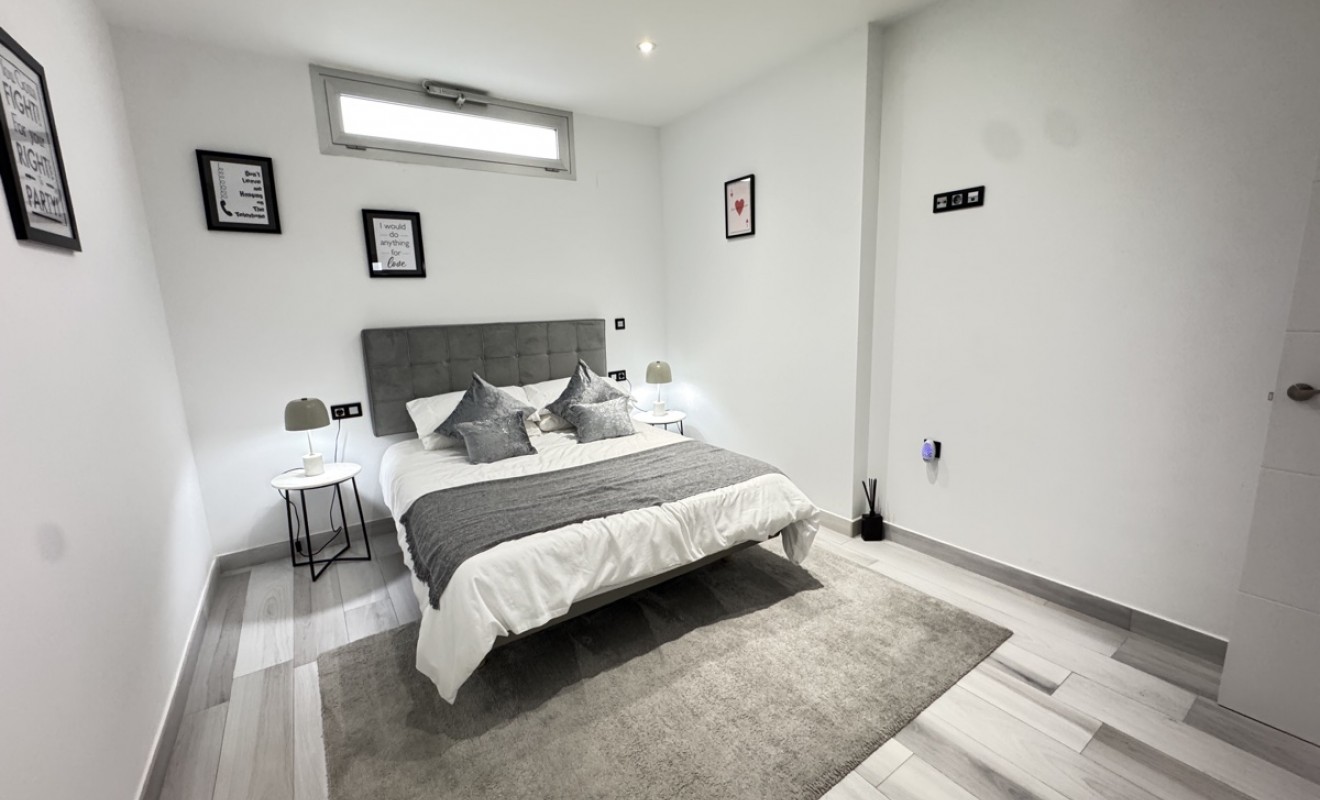 Sale - Villa - Lomas de Cabo Roig