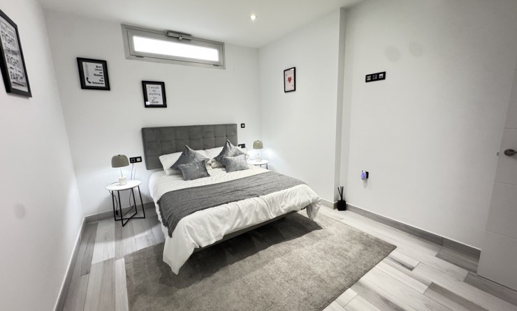 Sale - Villa - Lomas de Cabo Roig
