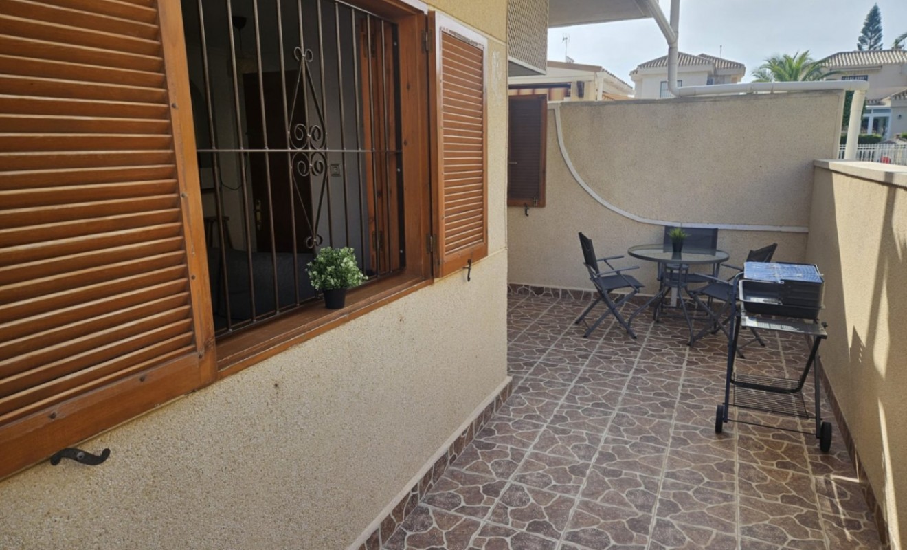 Wederverkoop - Bungalow - Orihuela - Punta Prima