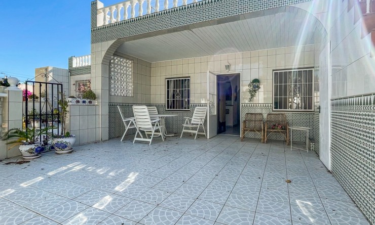 Wederverkoop - Herenhuis - Torrevieja - La Siesta - El Salado -  Torreta