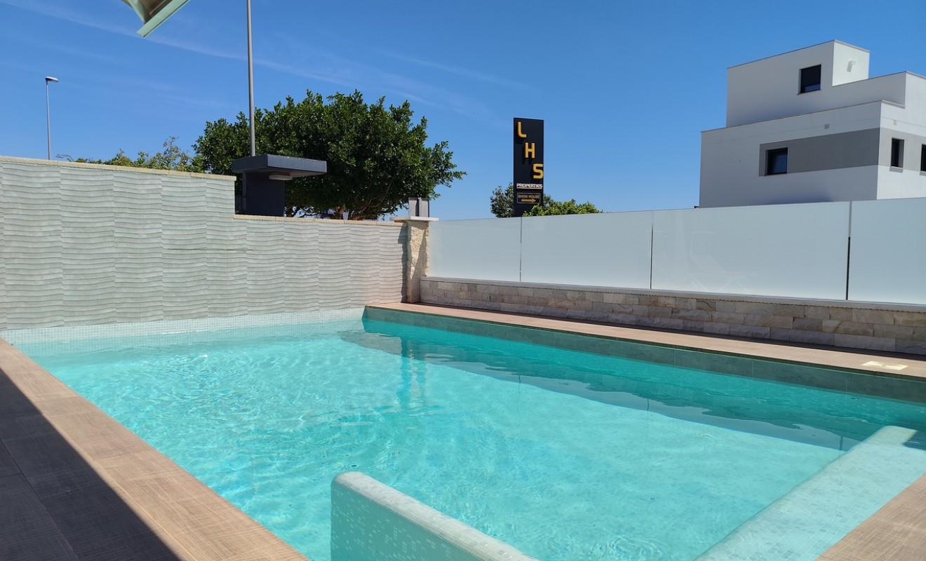 Sale - Villa - San Miguel de Salinas
