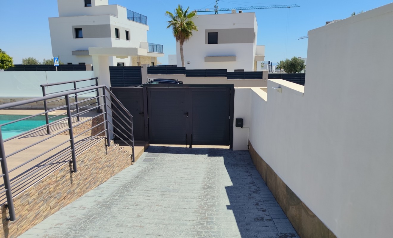 Sale - Villa - San Miguel de Salinas