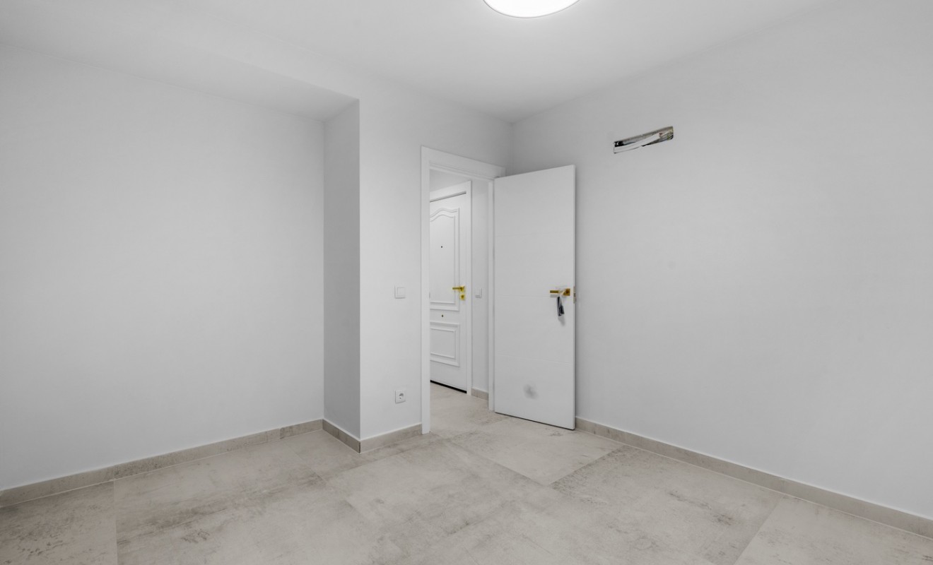 Wederverkoop - Appartement - Torrevieja - Playa del Acequión