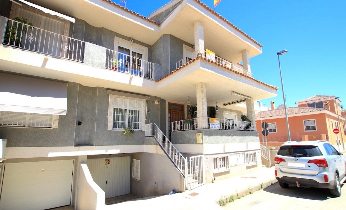 Revente - Maison de ville - Los Palacios