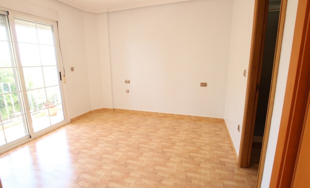 Revente - Maison de ville - Los Palacios