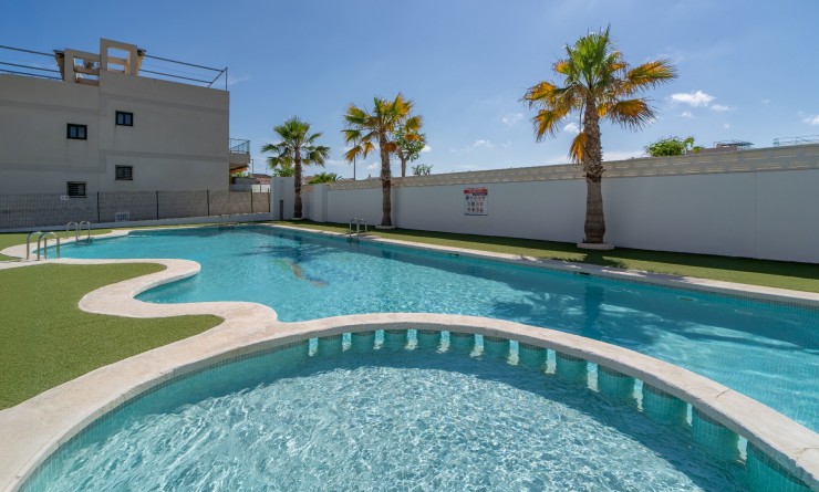 Sale - Bungalow - Pilar de la Horadada - Mil Palmeras
