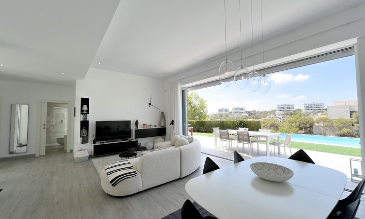 Wederverkoop - Villa - Las Colinas Golf Resort