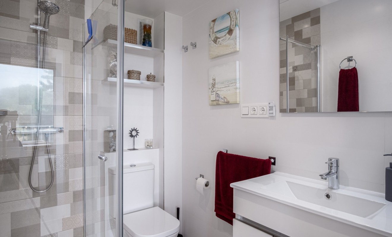 Sale - Apartment / flat - Orihuela Costa - Punta Prima