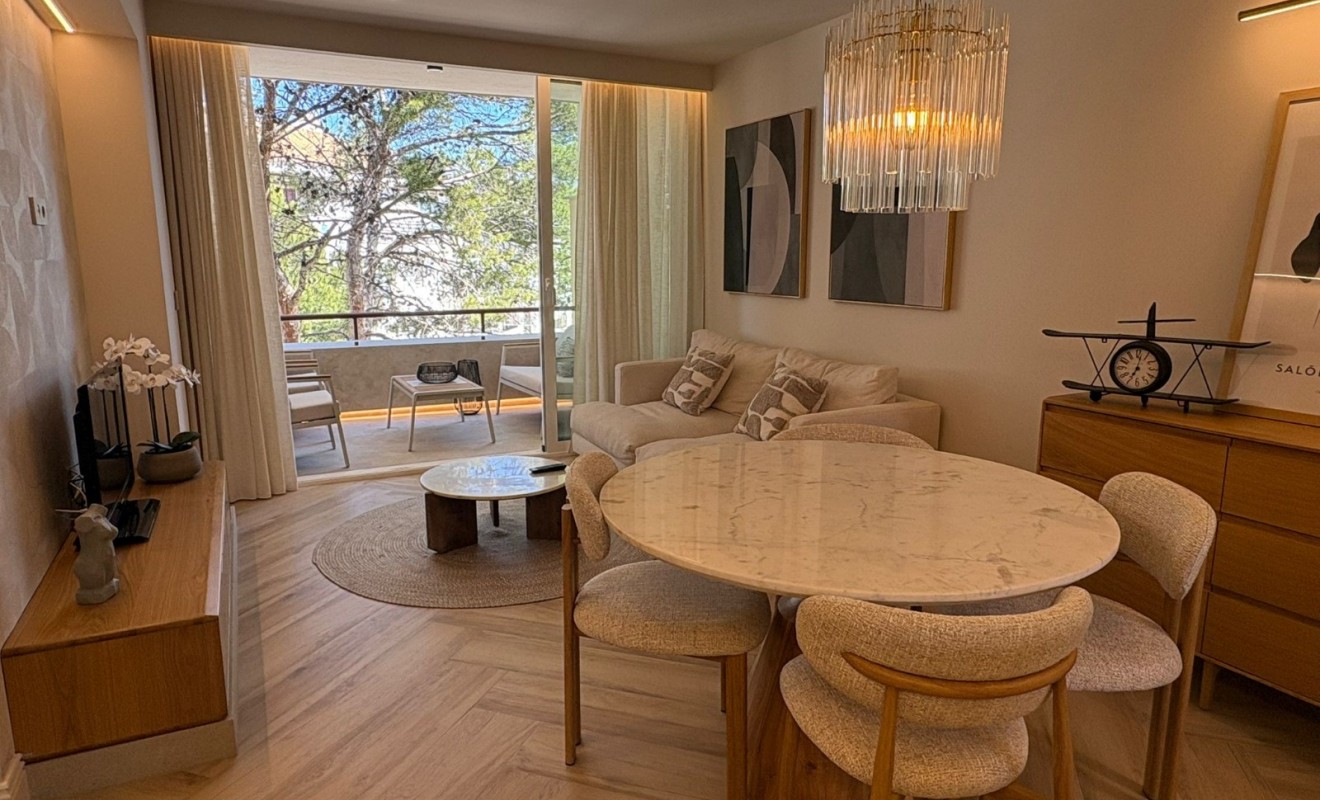 Sale - Apartment / flat - Albir - center