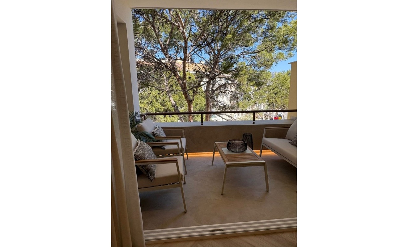 Sale - Apartment / flat - Albir - center