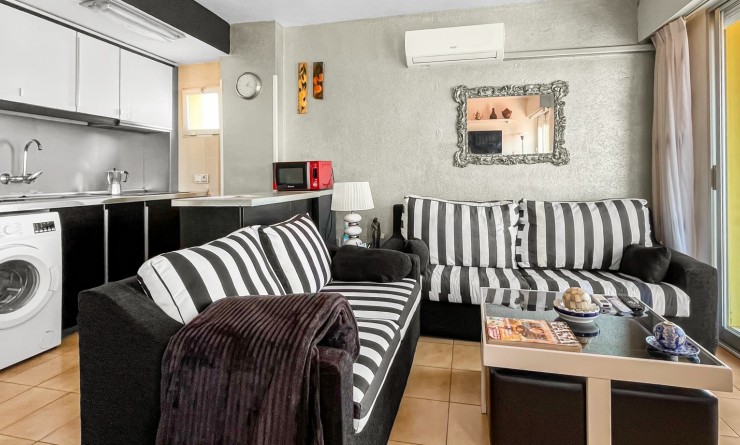 Sale - Apartment - Torrevieja - Mar Azul
