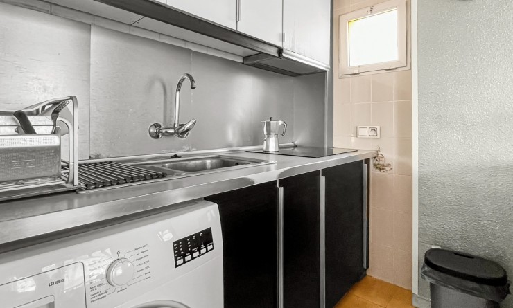 Sale - Apartment - Torrevieja - Mar Azul
