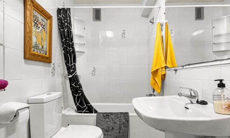 Sale - Apartment - Torrevieja - Mar Azul