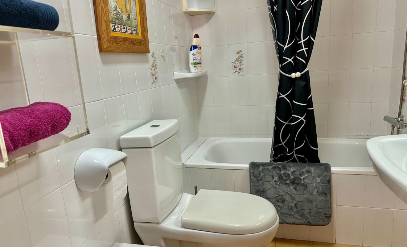 Wederverkoop - Apartment / flat - Torrevieja - El Acequión - Los Náufragos