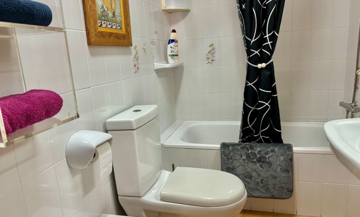 Wederverkoop - Apartment / flat - Torrevieja - El Acequión - Los Náufragos
