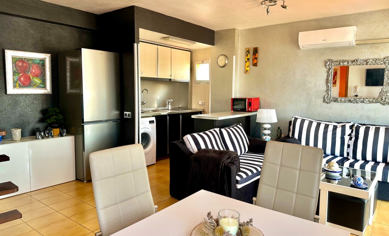 Wederverkoop - Apartment / flat - Torrevieja - El Acequión - Los Náufragos