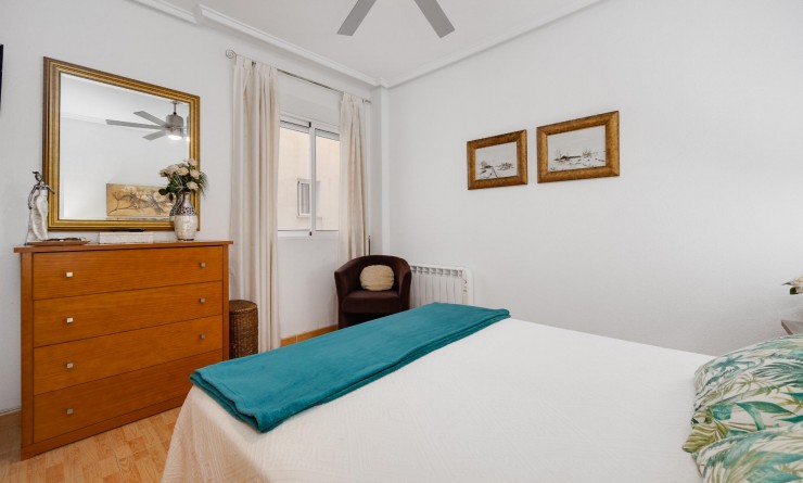 Revente - Apartamento - Torrevieja - Playa del Acequión