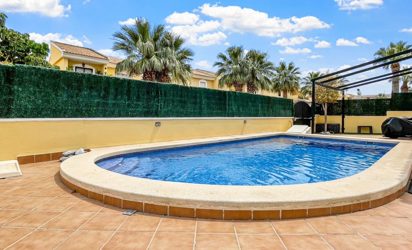 Wederverkoop - Detached villa - Orihuela Costa - Los Dolses