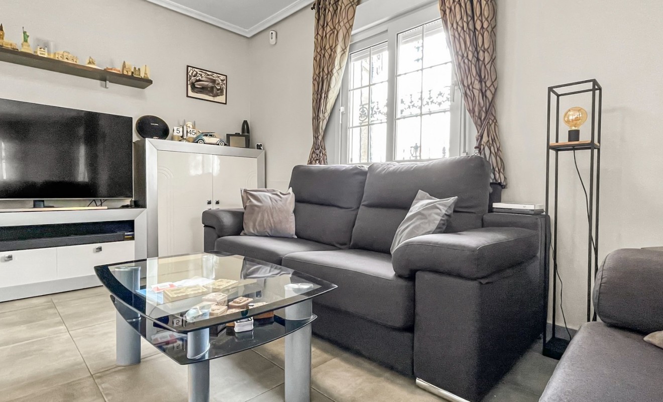 Wederverkoop - Detached villa - Orihuela Costa - Los Dolses