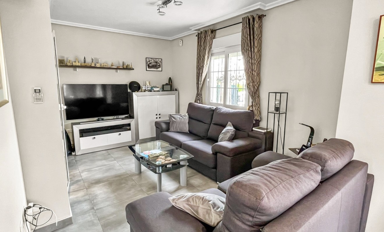 Wederverkoop - Detached villa - Orihuela Costa - Los Dolses