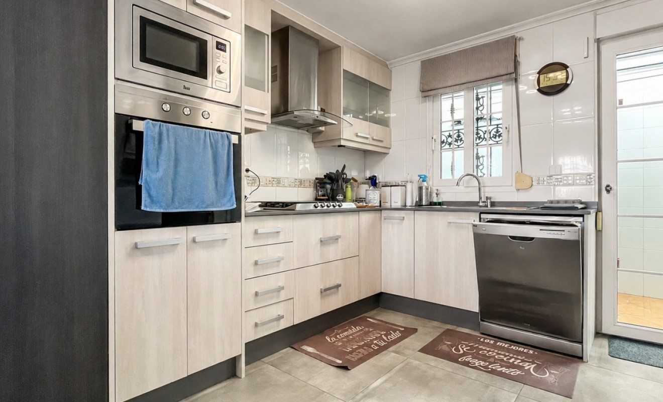 Wederverkoop - Detached villa - Orihuela Costa - Los Dolses