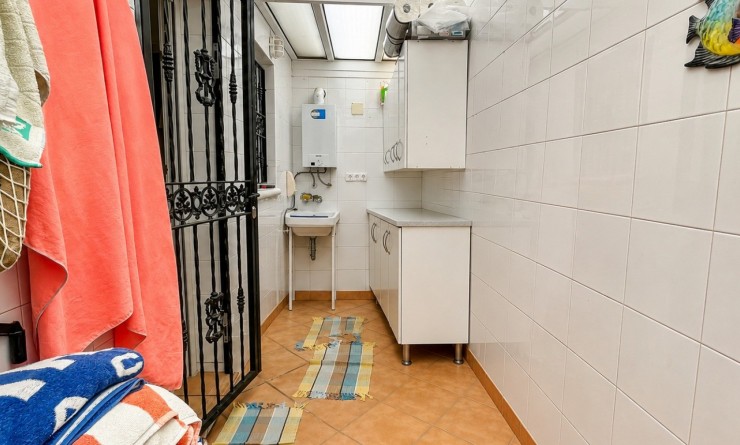 Wederverkoop - Detached villa - Orihuela Costa - Los Dolses