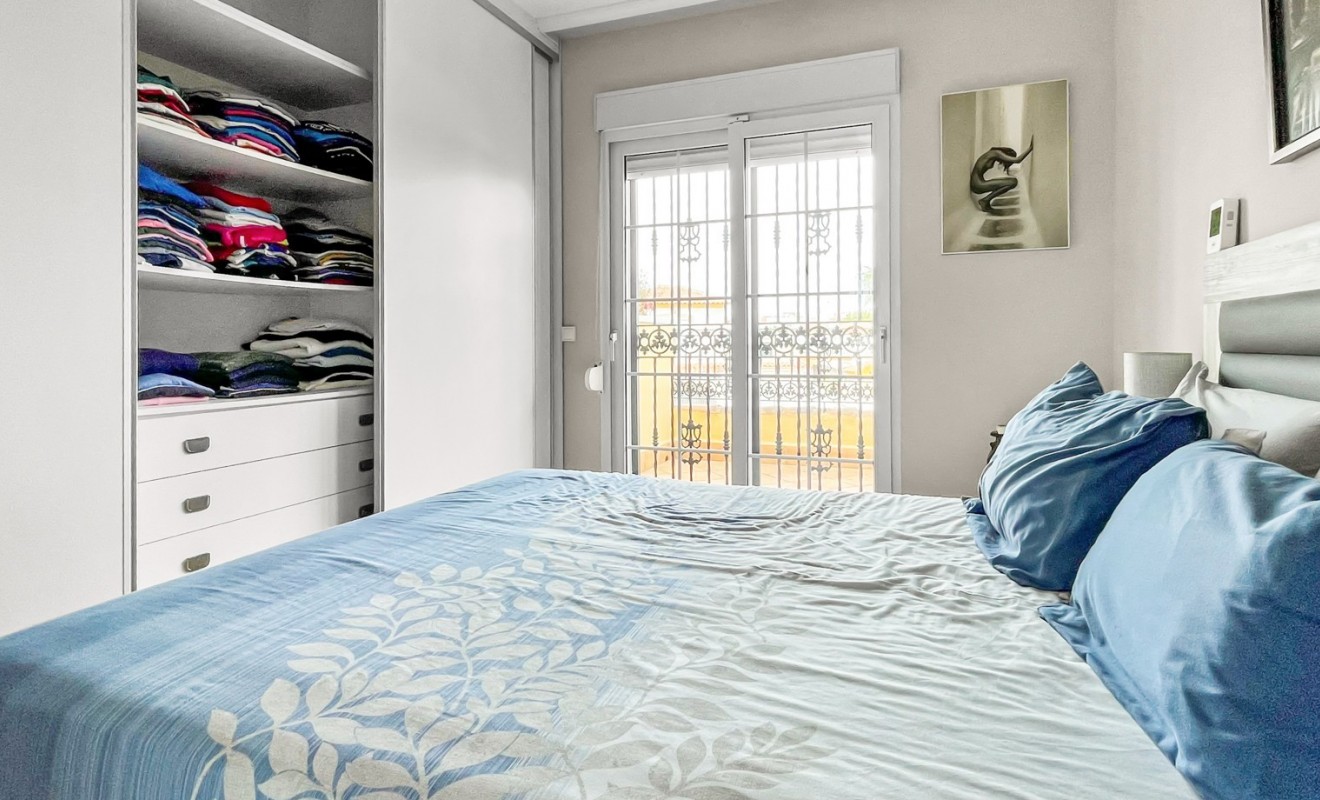 Wederverkoop - Detached villa - Orihuela Costa - Los Dolses