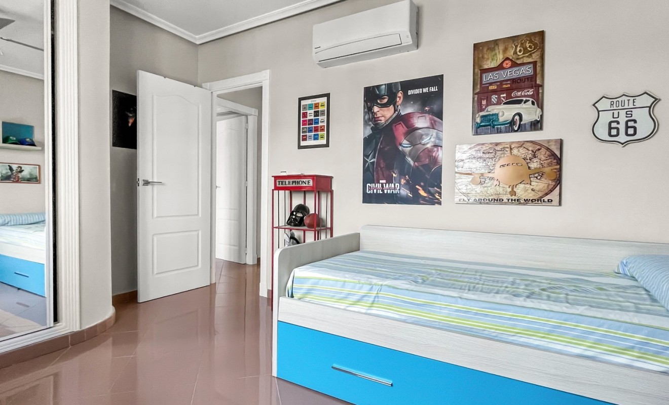Wederverkoop - Detached villa - Orihuela Costa - Los Dolses