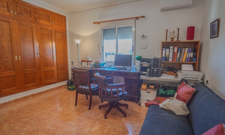 Wederverkoop - Country Property - Orihuela - San Bartolome